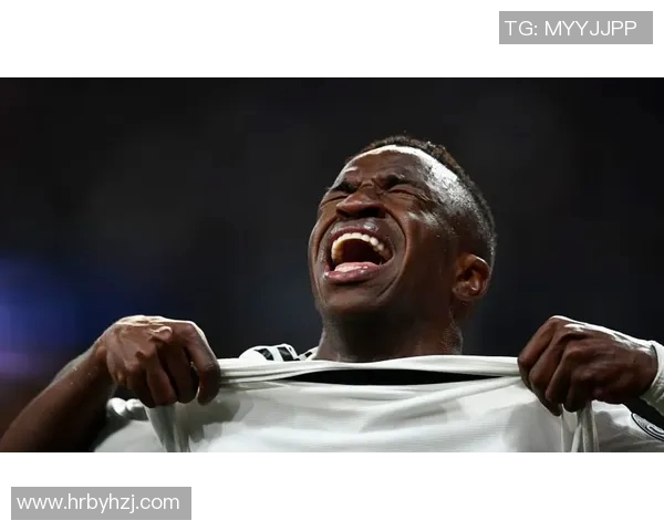 热搜榜第一！维尼修斯因一举动刷屏全网